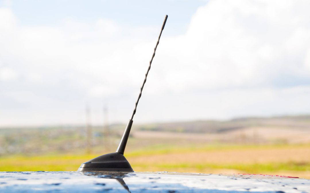 Installing Mobile Antennas on Non-Metallic Vehicles